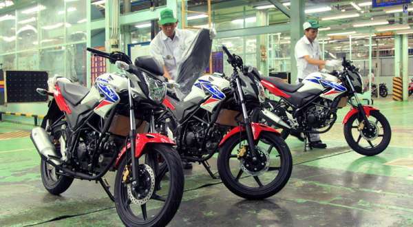 Honda CB150r RWB