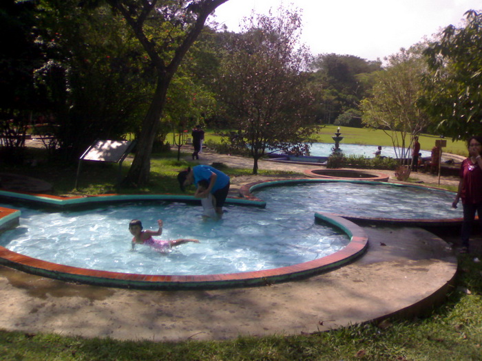 Kolam renang anak