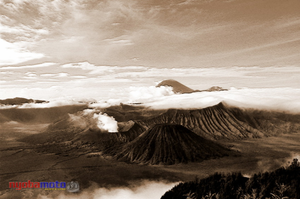 Batok-Bromo-Semeru