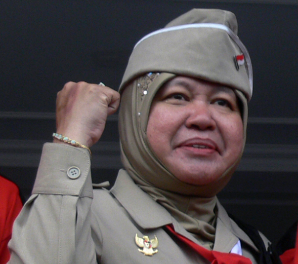 Risma, Wali Kota Surabaya