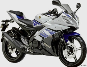 Yamaha YZF R15 White Blue