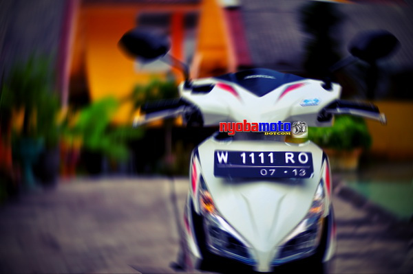 Vario 110 FI White