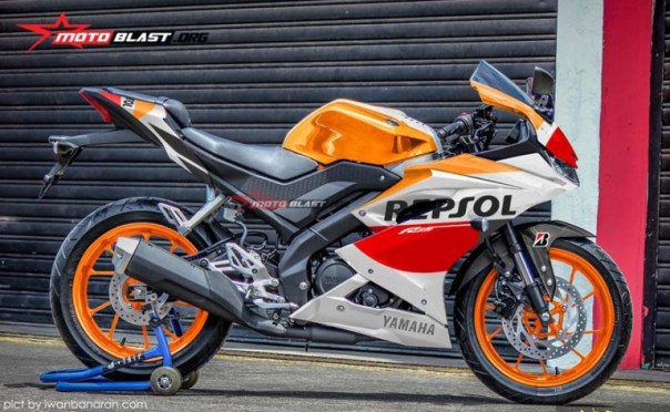 all-new-yamaha-r15_livery-repsol