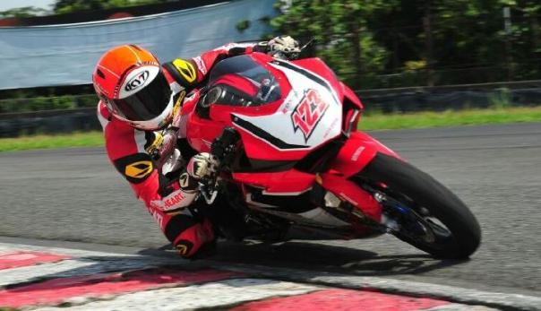 Rheza-Danica-CBR250RR-AP250-Sentul